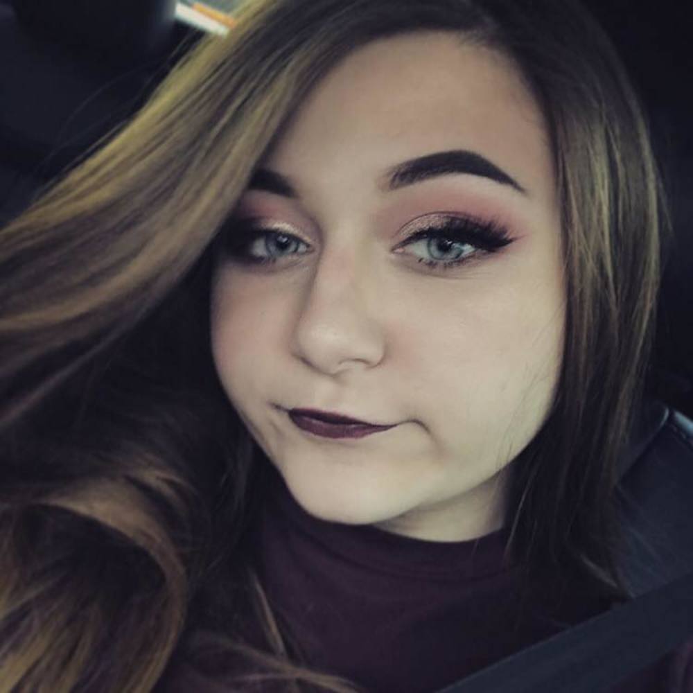 Meet your Posher, Hailey